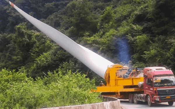 Wind blade transporter